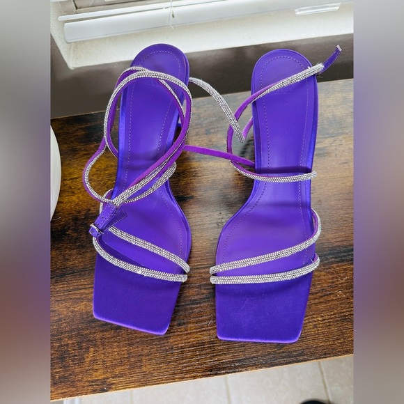 Purple Zara Rhinestone Sandal Size 9 NWOT - Picture 6 of 8